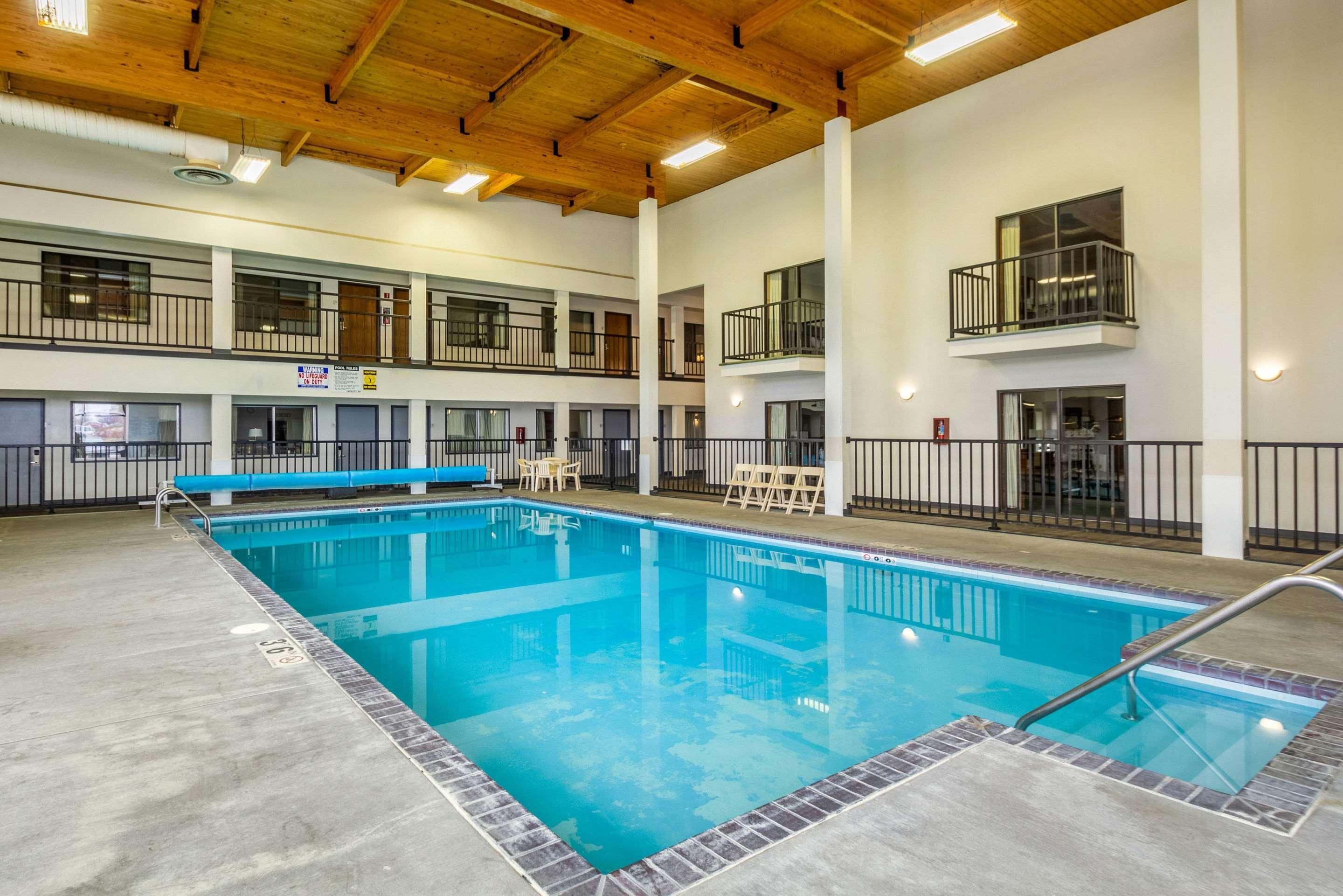 Econo Lodge Waupaca Luaran gambar